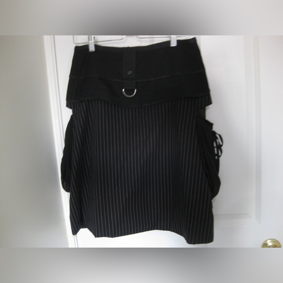 [SOLD] goth midi skirt ♡ - Picture 8 of 11